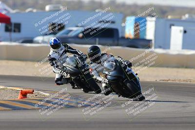 media/Dec-18-2022-SoCal Trackdays (Sun) [[8099a50955]]/Turn 2 (950am)/